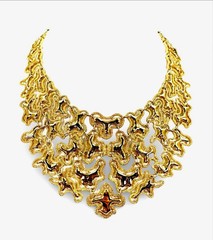 ULTRA ELEGANCE 1974 MONET ‘MANDIRA’ GOLD-TONE FREE FORM BIB STATEMENT NECKLACE