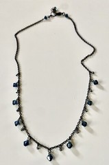 1990s Simple But Elegant Blue Cut Glass 16.5” Necklace