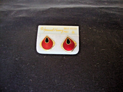 VINTAGE 1970s SAMUEL HUANG DESIGNER CLOISONNE RETRO MOD BLACK & RED STUD EARRING