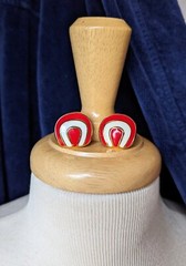Vintage Red White Off Cream Enamel Gold Tone Clip 1″ Bold Horseshoe Earrings