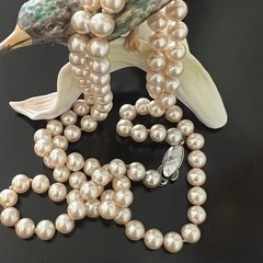 Vintage Champagne Faux Pearls Glass Beads Knotted Necklace 28″