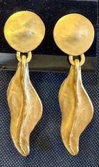 Vintage Gold Tone Dangle Wavy Drop Earrings Huge Runway Statement Jewelry 1980