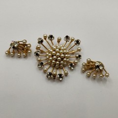 Vintage Hobe Brooch & Earrings Set – Faux Pearl & Rhinestone