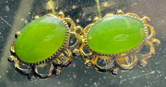 Vtg Set Green Onyx? Jade? Stud Earrings Gold Color Metal Filagree, “Dotty”