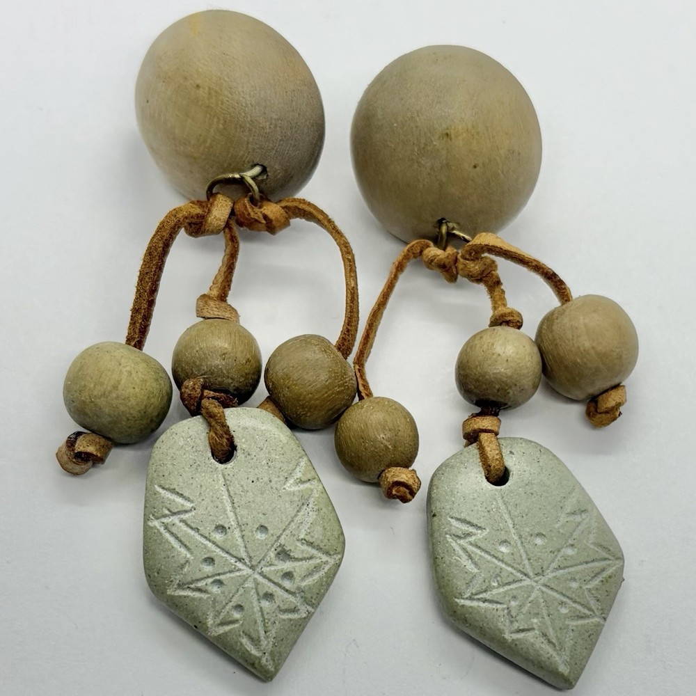 Vtg Big Boho Tribal Etched Stone Starburst Chandelier Earrings Leather Wood Post