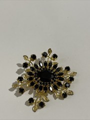 Vintage Gold Tone Jet Black Navette Rhinestone Starburst Pin Brooch