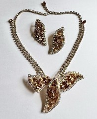 1950s-1960s Vintage Topaz & Aurora Borealis Rhinestone Necklace Earrings Set