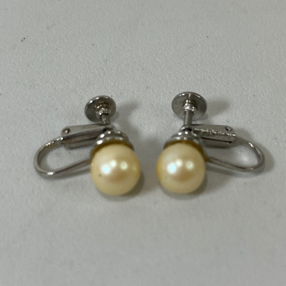 Vintage Pearl Earrings Silver Screw Back Classic Elegant Bridal Old Money Estate