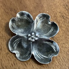 Vintage Stuart Nye Sterling Silver Hand Crafted Dogwood Flower Pin Brooch 1940s