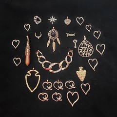 Rose Gold Tone Lot Of 27 Pendants & Charms – Hearts, Sandstone, Lapis Lazuli