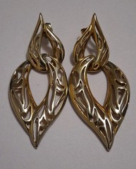 VTG segmented gold/silver-tone dangle drop earrings, teardrop, intricate cutout
