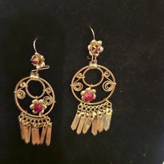 Vintage Gold Tone Earrings