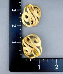Vintage Erwin Pearl Earrings Sculptural Matte Gold Tone Clip Ons Signed PEP