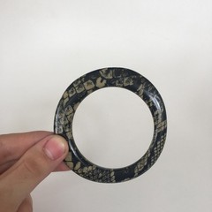 Black Beige Snakeskin Pattern Bangle Bracelet Fashion Jewelry Unisex Vin (3.5in)