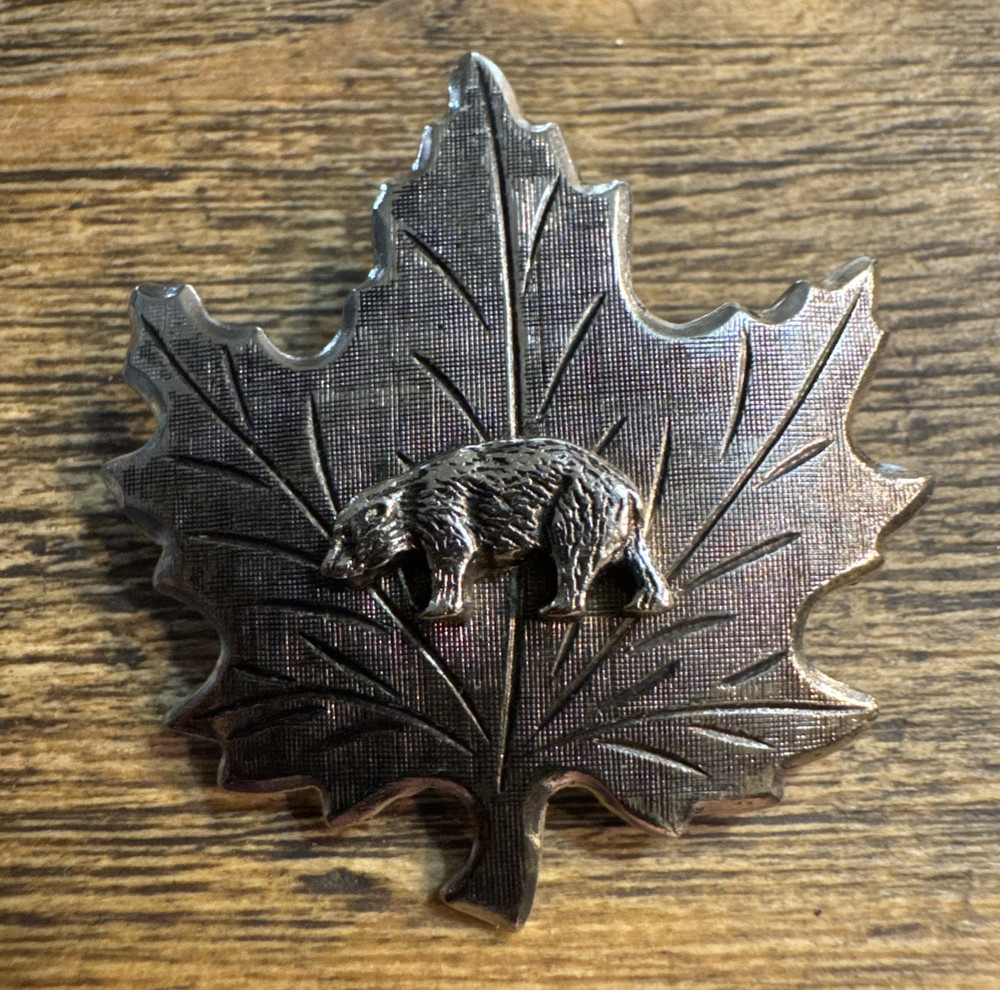 Vintage Great Smoky Mountains Souvenir Brooch Pin Maple Leaf Bear Silver Tone