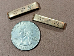 Gold Plate Antique Pair of Childs or Adults Hair Clips- 1″ Wide Marked 1 / 10