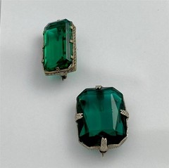 2 Vintage Czech 1930’s Art Deco Faceted Green Stones Silver Tone Brooch Pins