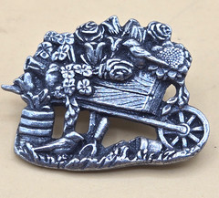 2001 Limited Edition Pewter Birds & Blooms Garden Cart Wheelbarrow PIN Brooch