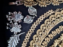 Vintage 100% CROWN TRIFARI Jewelry Lot Missing Stones Minor Repairs 38 Pieces