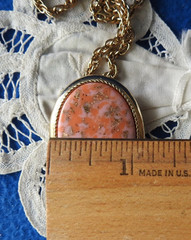 Vintage 1974 Sarah Coventry Coraline Pendant Brooch Necklace 25″