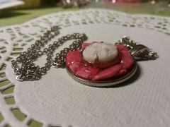 MaryBee Silver Tone 20″ Chain W/1″ Coral Chip Pendant Necklace 12-01-2021