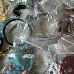 Huge Vintage Costume Jewelry Lot. $900+ Retail. Too For Pictures-107 Pieces