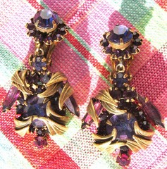 Stunning Vintage Juliana D&E DeLizza Elster Vintage Brooch & Earrings Set