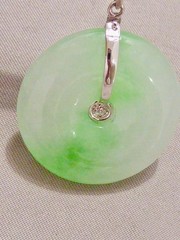 VINTAGE 60’S 14K WHITE GOLD LIGHT AND DARK GREEN JADEITE JADE LIFESAVER PENDANT