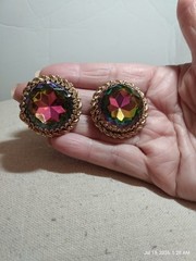 Vintage Schiaparelli Mid-Century Watermelon Color Stone Clip Earrings