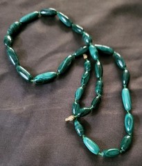 Vintage Oblong Elongated Malachite Stone Beaded Necklace