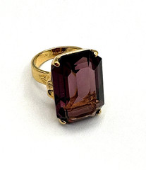 18K HGE Emerald Cut Purple Stone Vintage Rectangular Cocktail Statement Ring