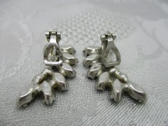 VINTAGE ESTATE JEWELRY SIGNED B DAVID BLACK RHINESTONE CLIP EARRINGS BROOCH PIN