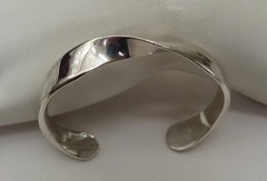 VINTAGE SC SAUSALITO CRAFTWORKS #2G SILVER RHODIUM PLATED WAVE CUFF BRACELET