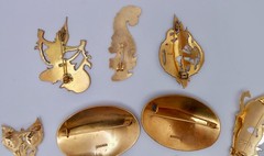 Vintage Thailand SIAM Bronze Gold-tone Niello Brooch Pins Lot of 9 L84