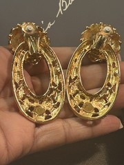 Vintage José Maria Barrera for Avon Convertible Floral Enamel Clip Earrings