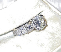 Vintage Lady’s 2.85ct Natural Diamond 5.35 TCW Platinum 900 Engagement Ring