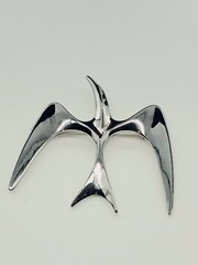 Sarah Coventry 1974 Silvertone Mr. Seagull Flying Brooch Vintage Jewelry MCM