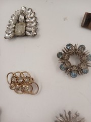 Nine Piece Lot of Vintage Jewelry Brooch Pin Brooches Rhinestone Gold Tone