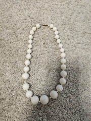 Vintage Mid-Century Modern White Plastic Bead Necklace (1950s-1970s)