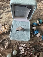 Vintage Jewelry Lot Over 1 Ibs Signed Unsigned Brand Unbrand Estate