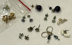 EARRINGS MIX LOT 100 PAIR POST ENAMEL LUCITE RHINESTONE STUD DANGLE 1 + LB EUC