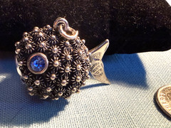 VTG MEXICO CUERA. R.D. EAGLE 17 CANNETILLE FLOWER OPEN MOUTH PUFFER FISH PENDANT