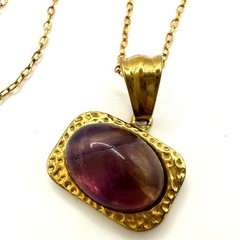 Gold tone genuine purple amethyst cabochon pendant 17.75″ chain necklace