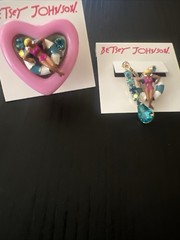 Betsey Johnson Pool Party Earrings and Ring Size 7 Stretchable – Rare – G2