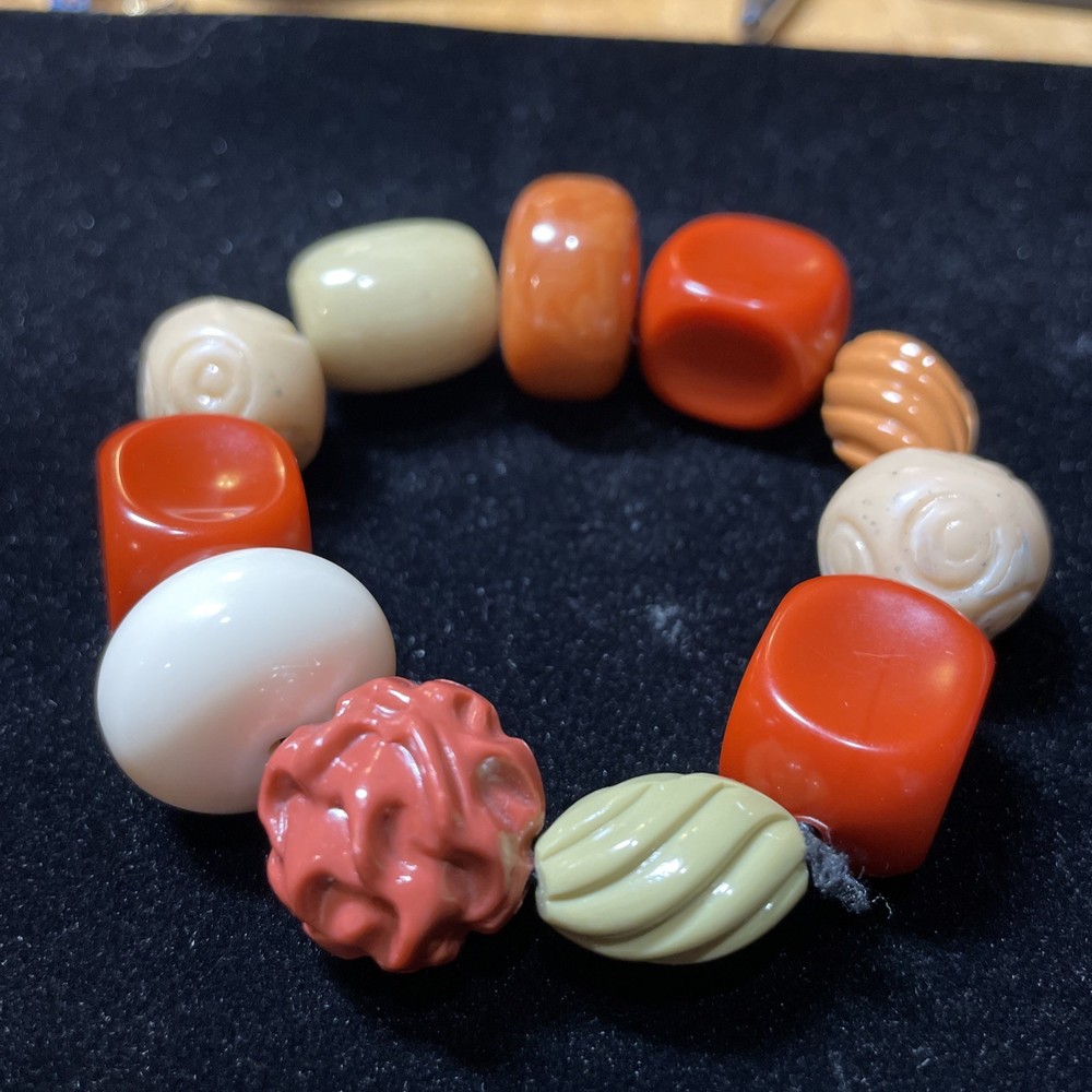 Chunky Bead Vintage Plastic Stretch Bracelet Varied Shapes