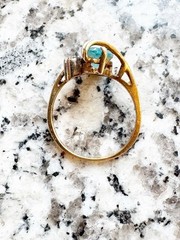 Vintage 10k Yellow Gold Ring Size 6.5 Blue Topaz?