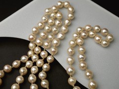 Baroque Cultured Akoya Pearl Strand 31.5″ Necklace 18k White Gold Clasp