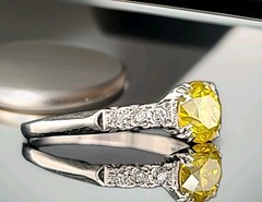1.18ct Platinum Vintage Engagement Ring Natural Round Fancy Vivid Yellow Diamond