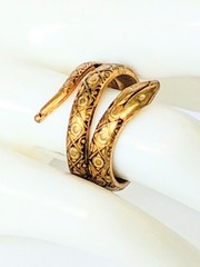 Spain 18kt Gold Chased Brass Coiled Snake Ring Size 8.5 7g