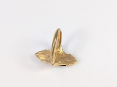 Avon Kensington Gold tone Rhinestone Ring Victorian Revival Size 6 Vtg 1976
